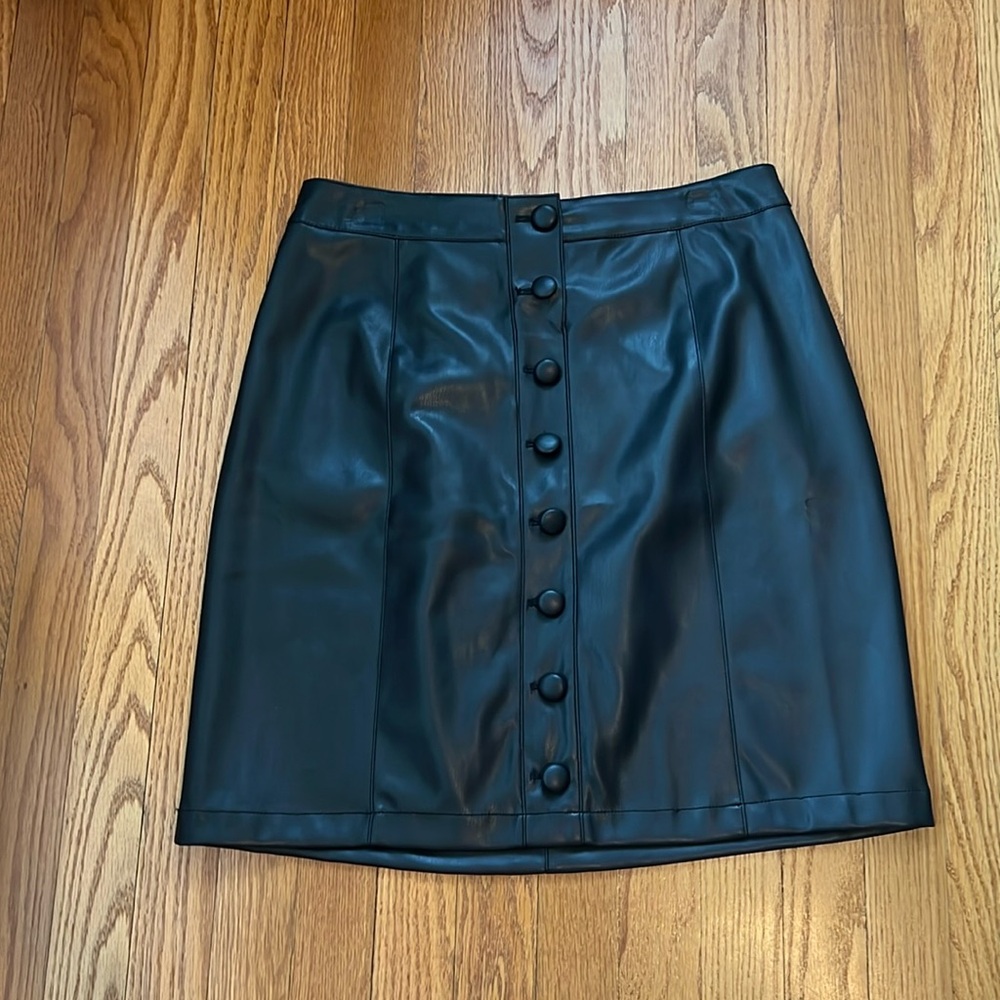 Candace Cameron Bure brand faux leather skirt